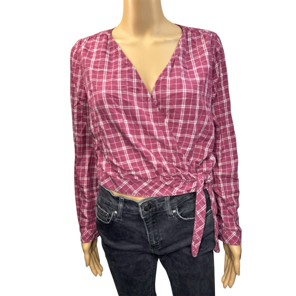 Abercrombie & Fitch Size S V neck long sleeve wrap top button closure tie sides